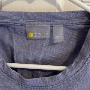 Women’s XS Zella bluish/purple top